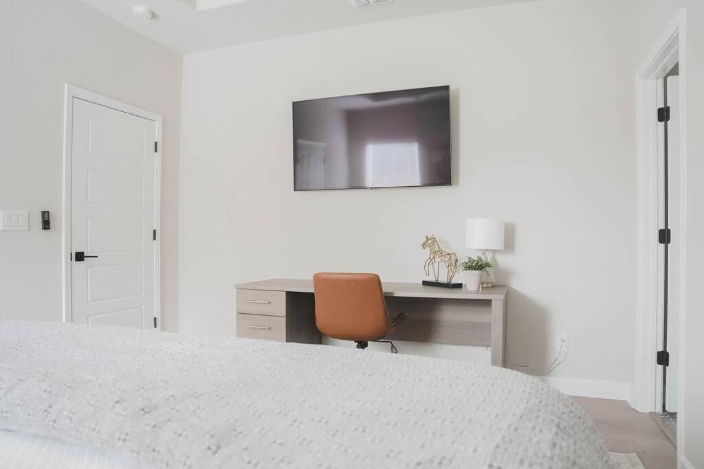Lamar Villa-3 Bed 2.5 Bath With Outdoor Kitchen San Antonio