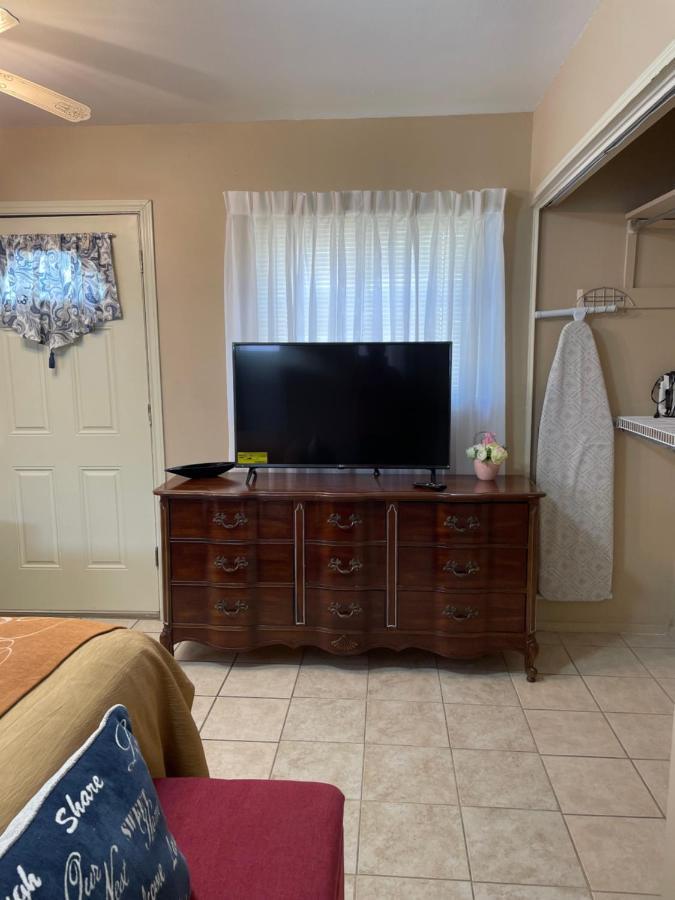 Larger Piece Of Heaven Near Lackland Air Force Base Holiday home *