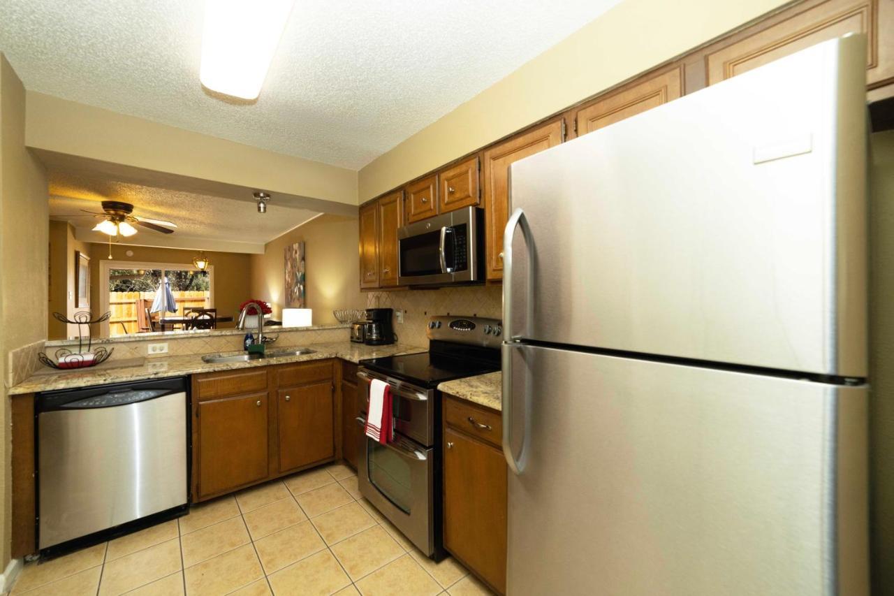 Style & Comfort Townhome Near Tourist Attractions