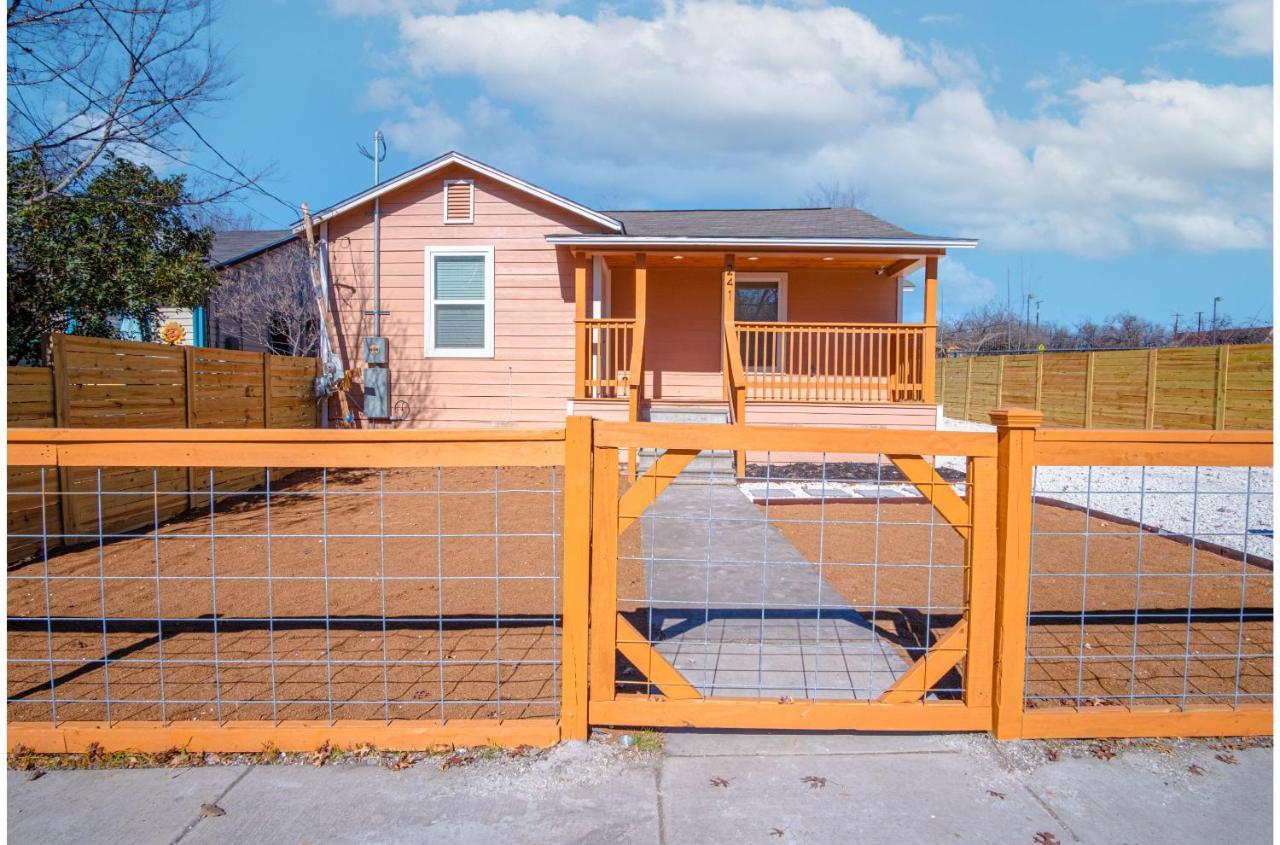 Holiday home Adorable 4br 2ba Close To Riverwalk And Downtown *