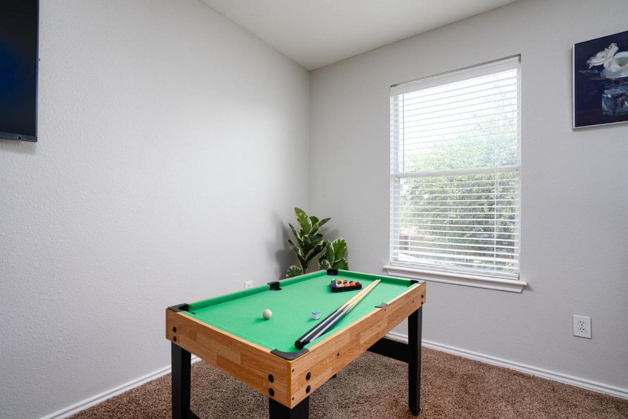Cozy 4/3 Entire House *lackland Afb* Seaworld* Holiday home *