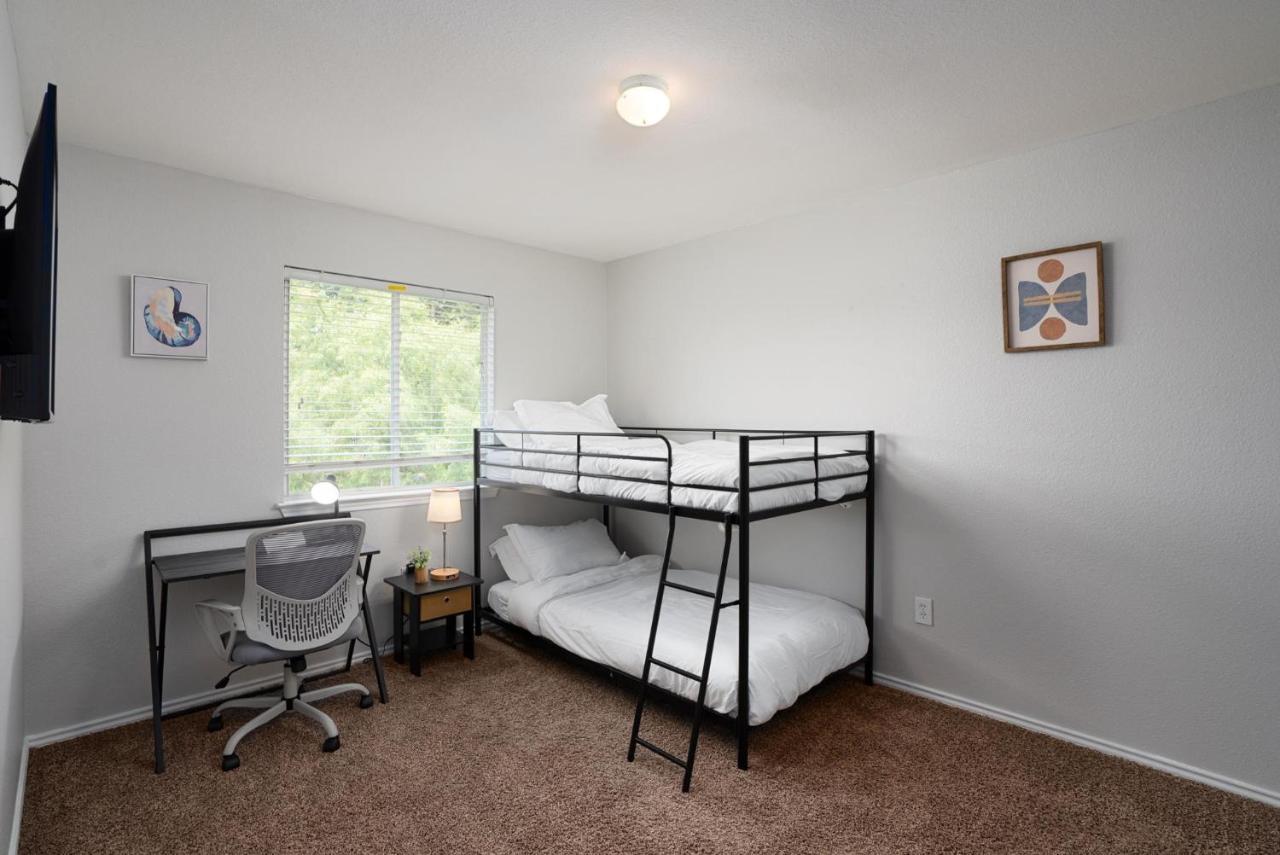 Cozy 4/3 Entire House *lackland Afb* Seaworld*