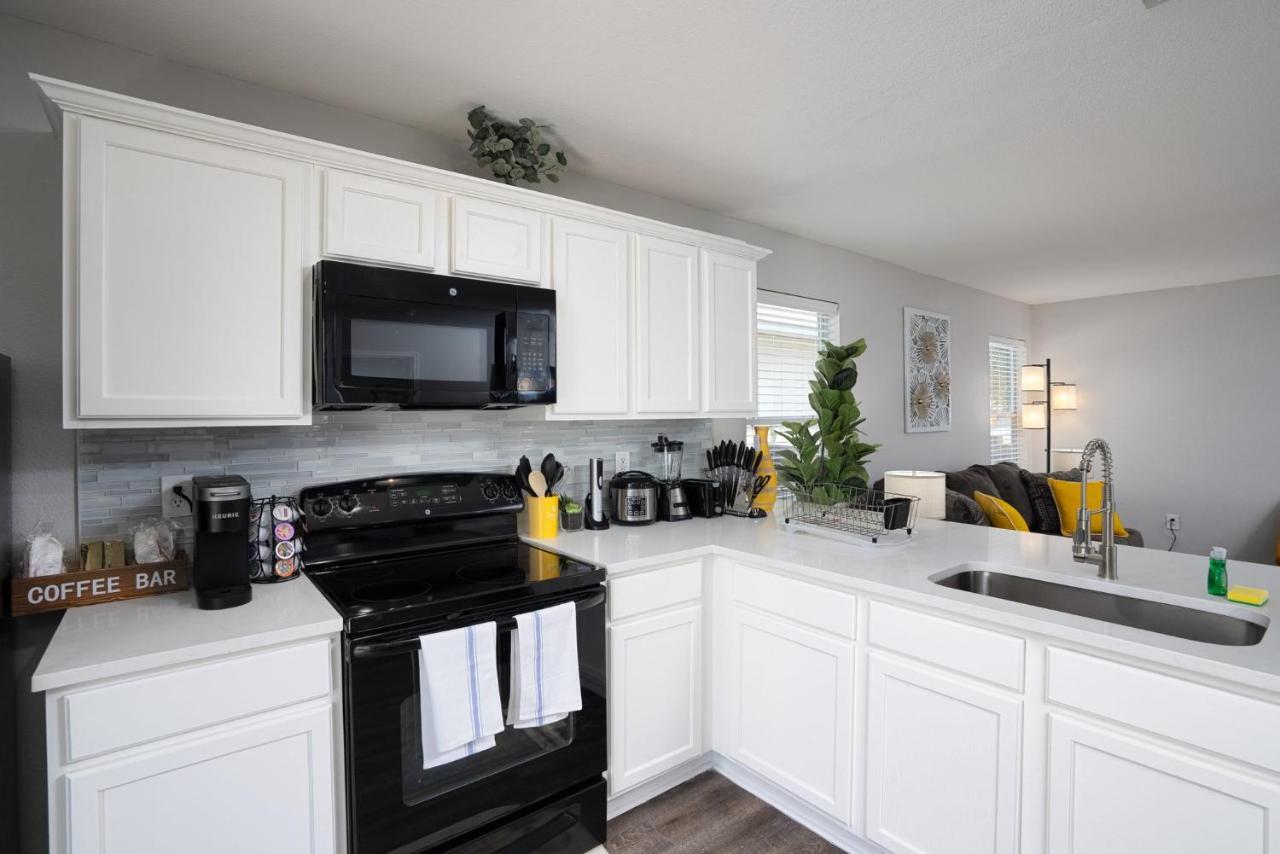 Cozy 4/3 Entire House *lackland Afb* Seaworld* Holiday home *