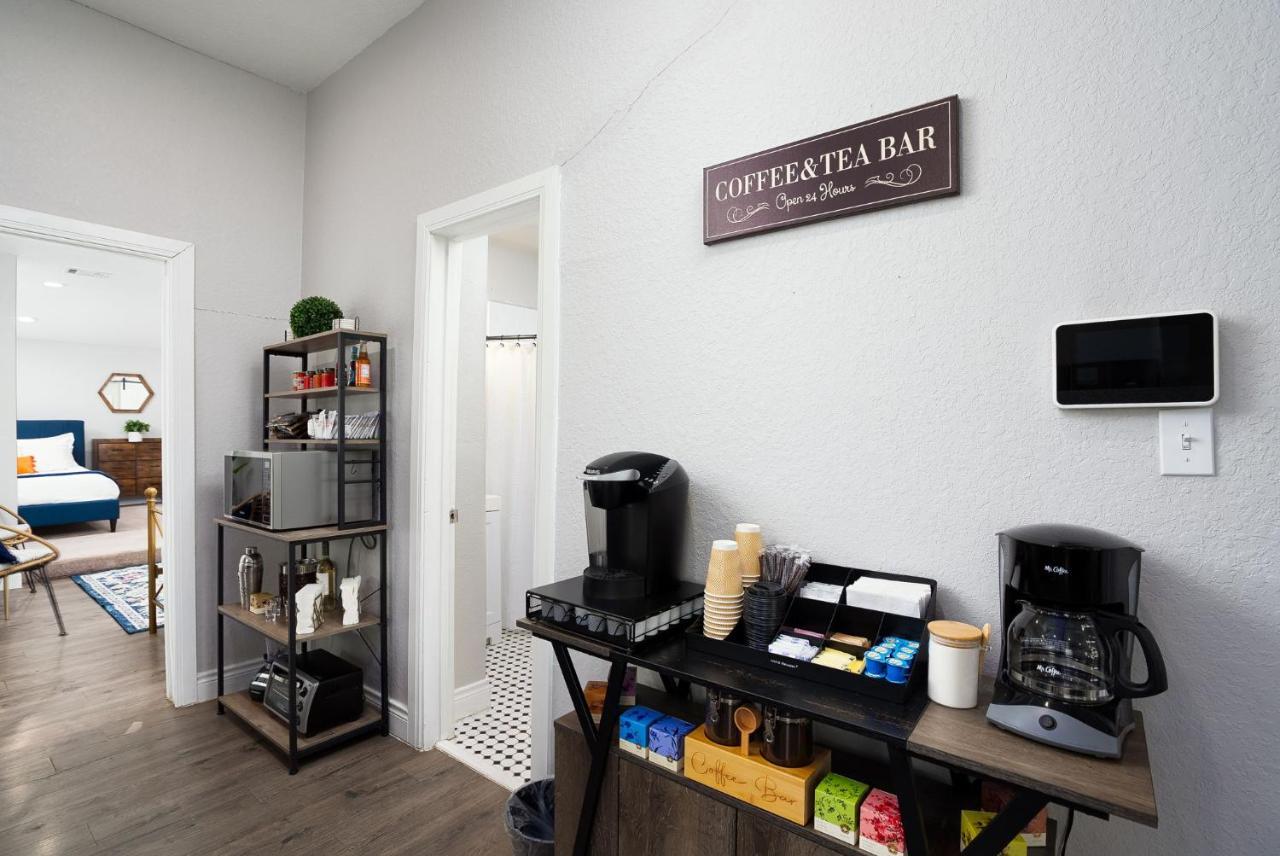 Modern 3 Bed, 2 Bath Minutes To Downtown & Alamodome *