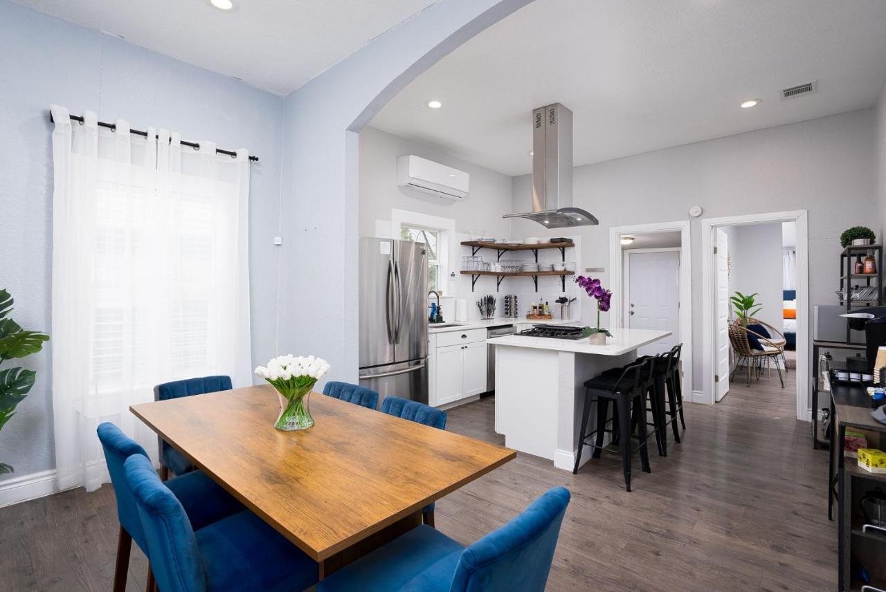Modern 3 Bed, 2 Bath Minutes To Downtown & Alamodome San Antonio