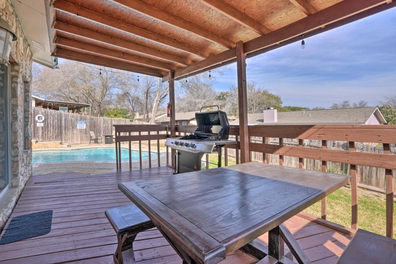 Retreat With Pool, Close To Seaworld! Holiday home