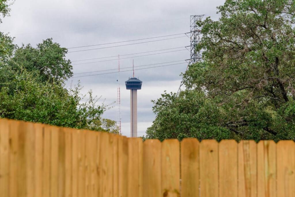 Holiday home Downtown With View Of Tower Of The Americas San Antonio