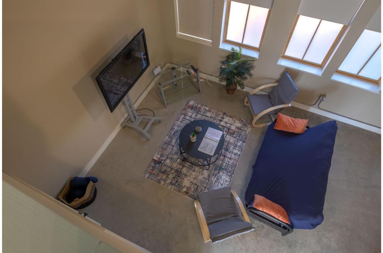 Gorgeous Near Amazing Downtown Guest house *