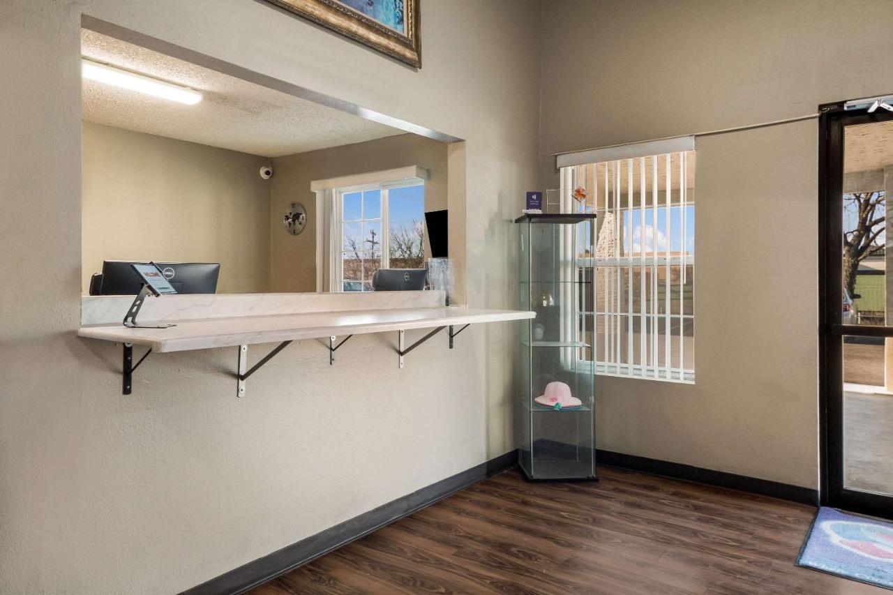 Econo Near Seaworld - Medical Center San Antonio