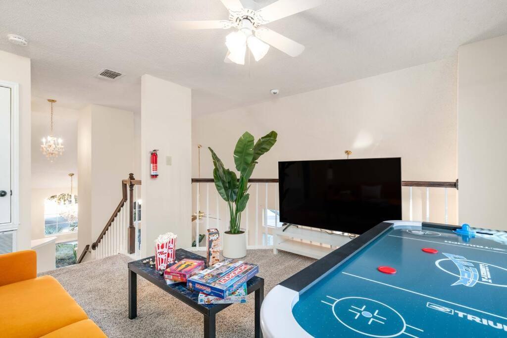 Villa 3b W Pool, Bbq, Firepit, Yard Games, Gym *