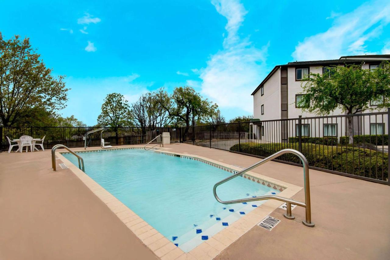 6-san Antonio, Tx - Sea World North Hotel