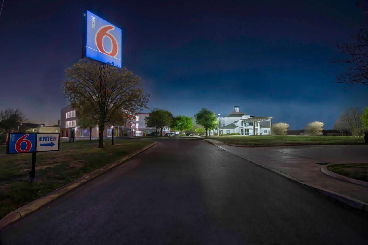 6-san Antonio, Tx - Sea World North Hotel