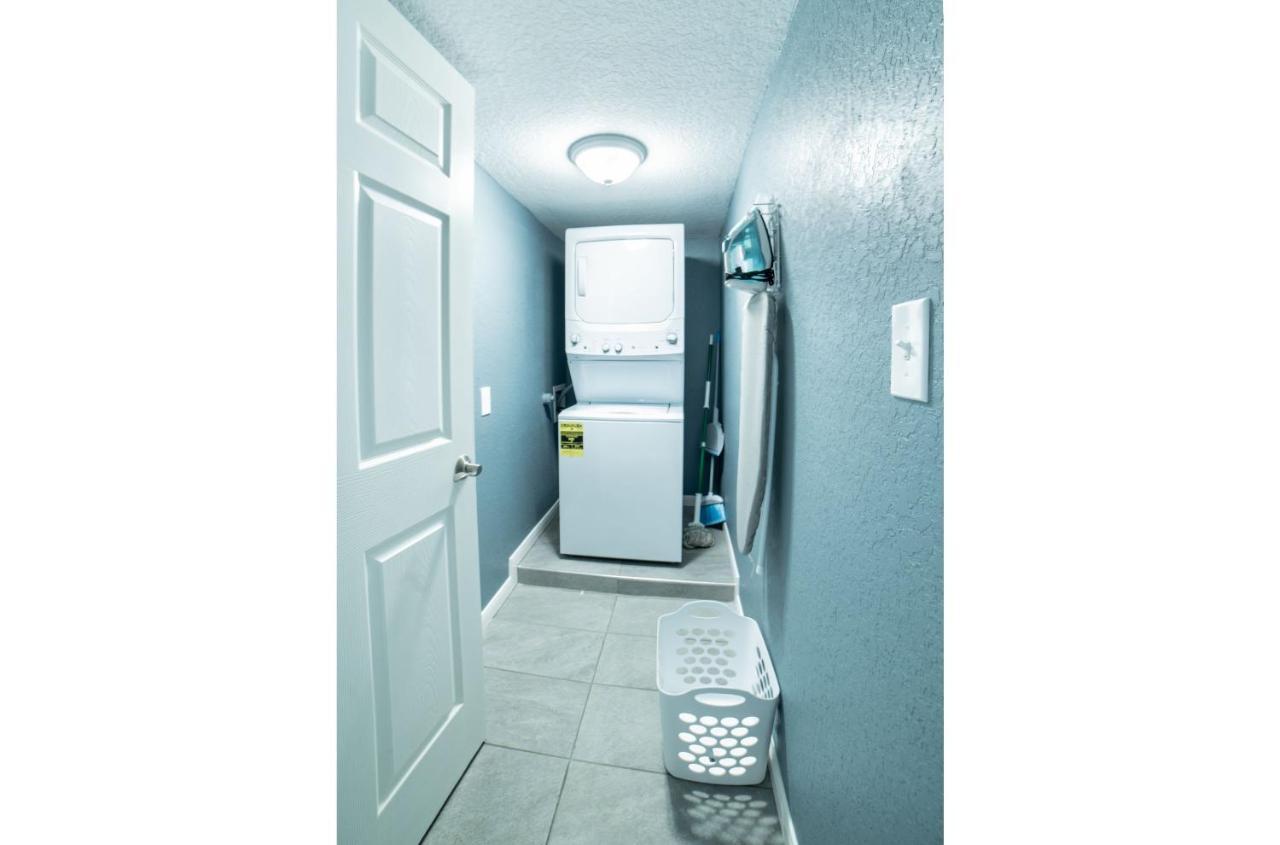 Fascinating 2br1ba Near Festive Dt And Riverwalk