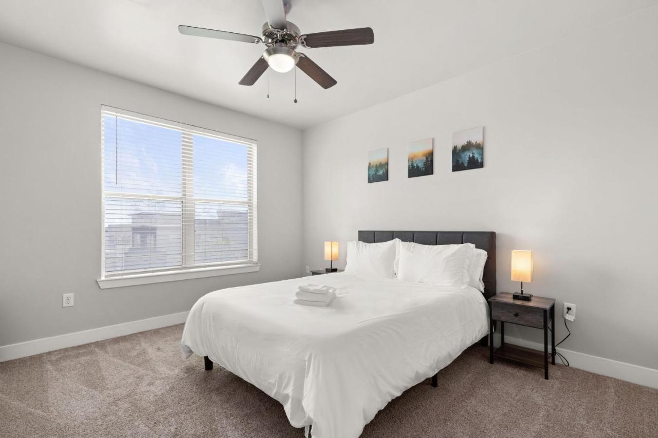 The Ladybird: Riverwalk Loft Apartment *