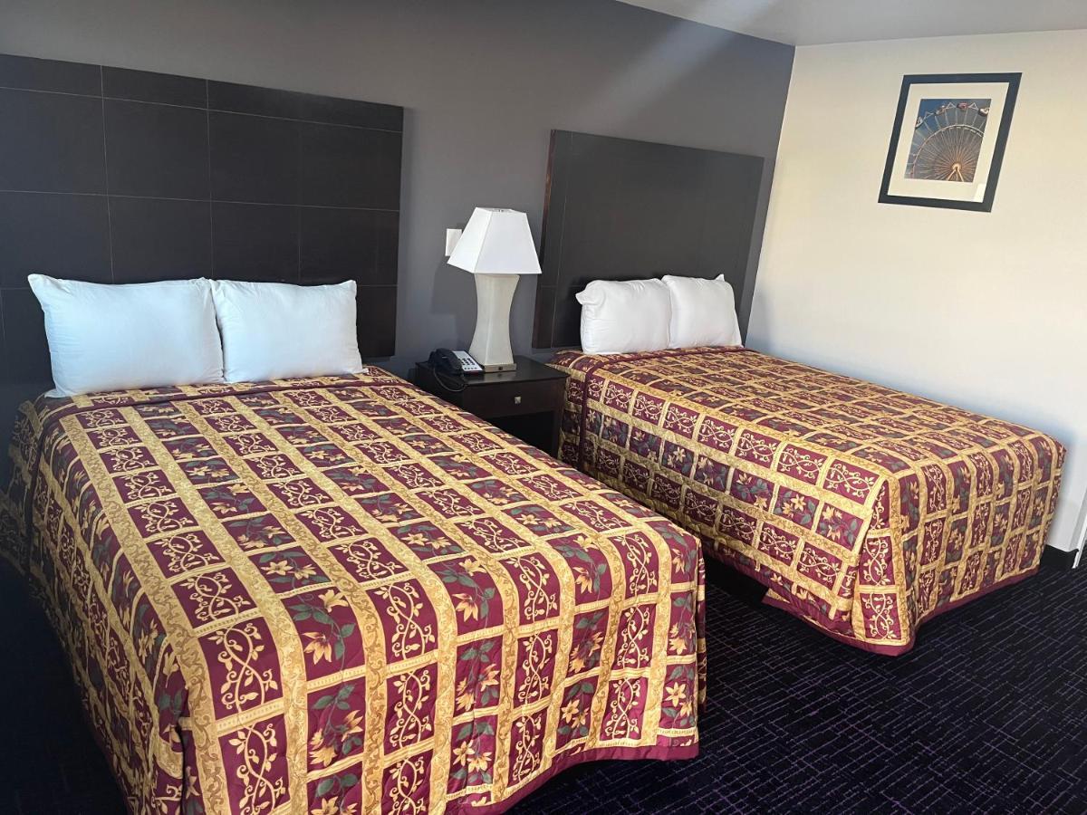 Broadway Hotel *