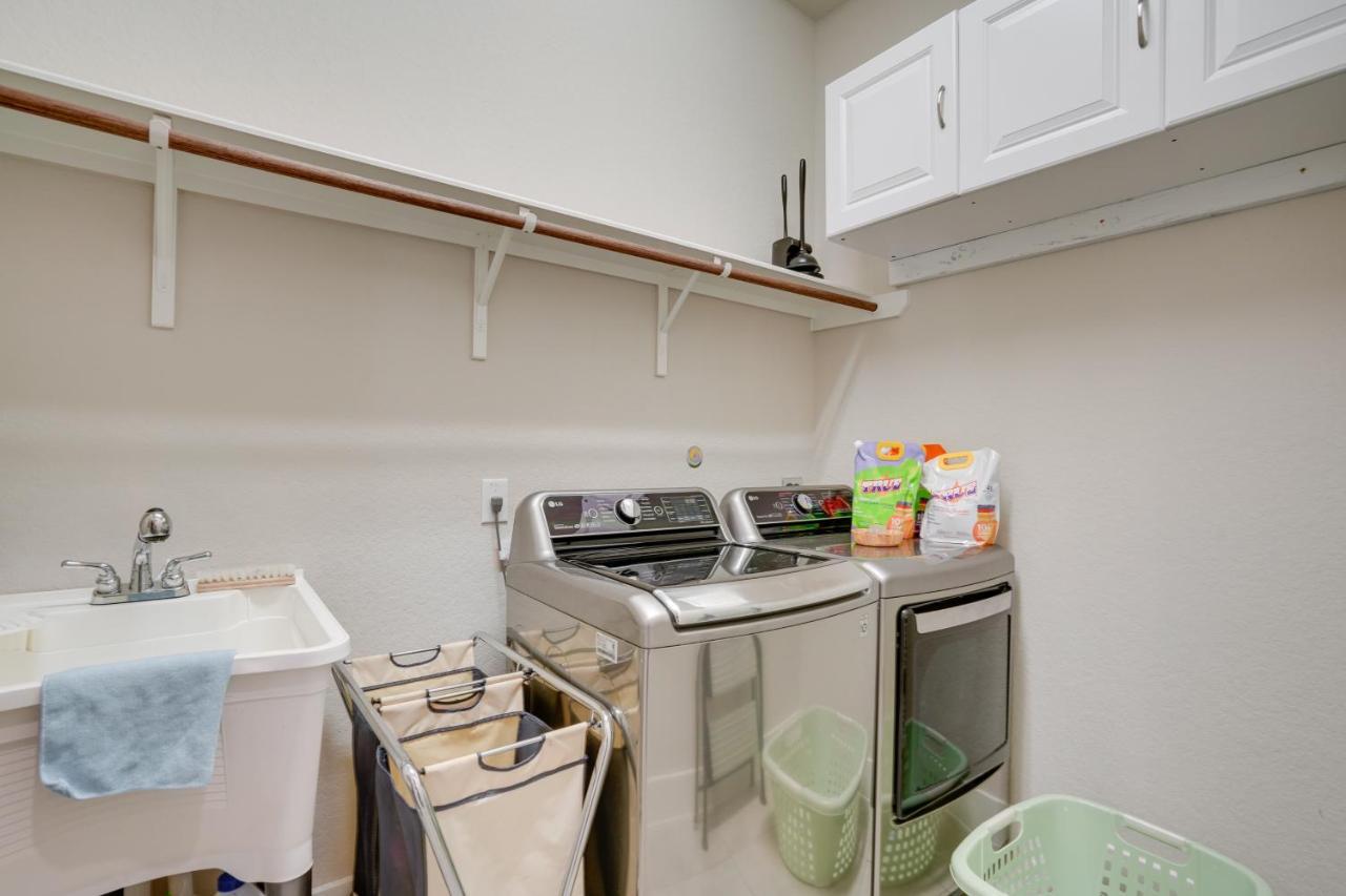 Spacious 4 Mi To Seaworld! Holiday home *