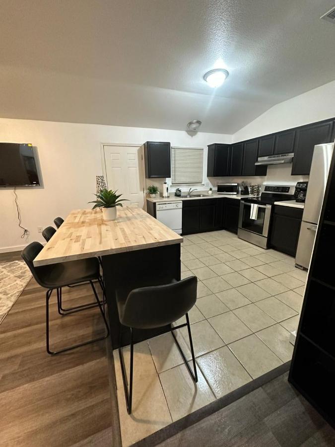 New Remodel - Close To Sea World- Family Friendly Holiday home