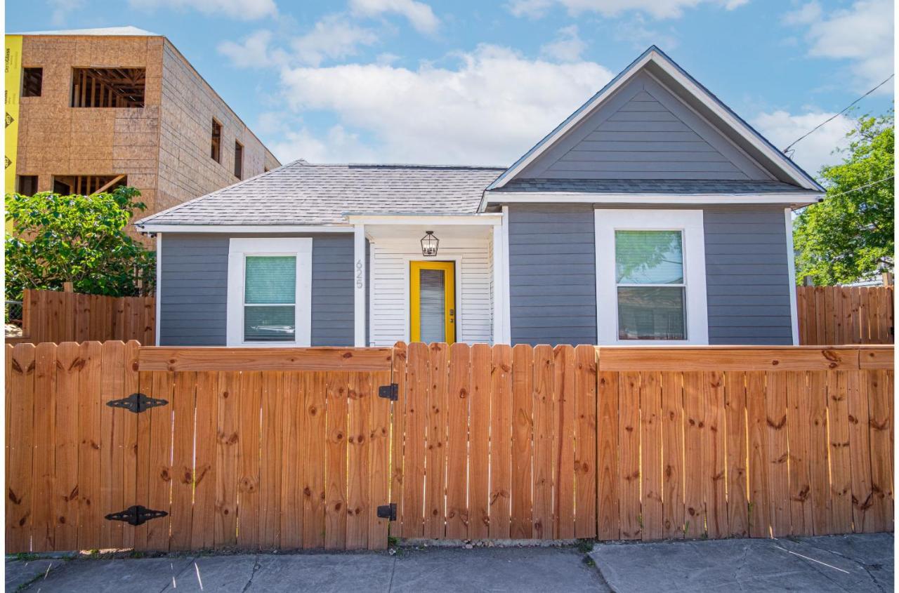 Charming 4br2ba Only 5 Mins Downtown Riverwalk *