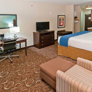 Express & Frost Bank Center By Ihg San Antonio