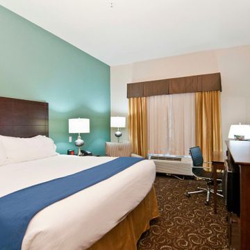 Express & Frost Bank Center By Ihg Hotel