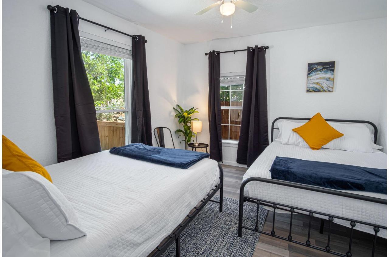Charming 4br2ba Only 5 Mins Downtown Riverwalk San Antonio