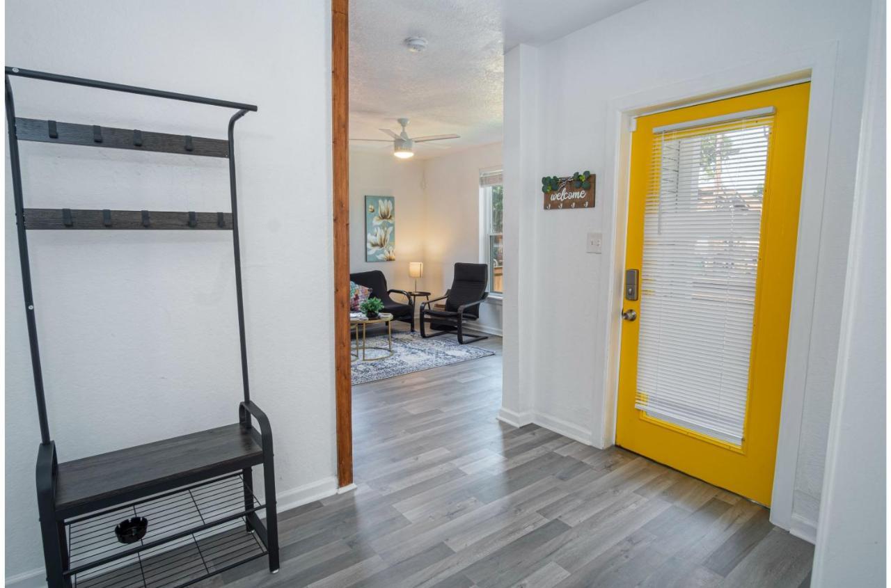 Charming 4br2ba Only 5 Mins Downtown Riverwalk Holiday home *