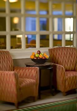Courtyard By Marriott Airport Hotel 3*