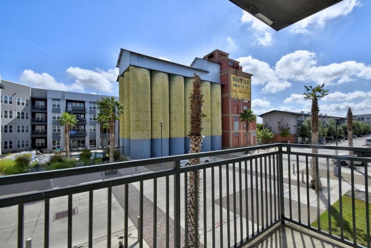 Upscale Riverwalk Alamo Pearl *