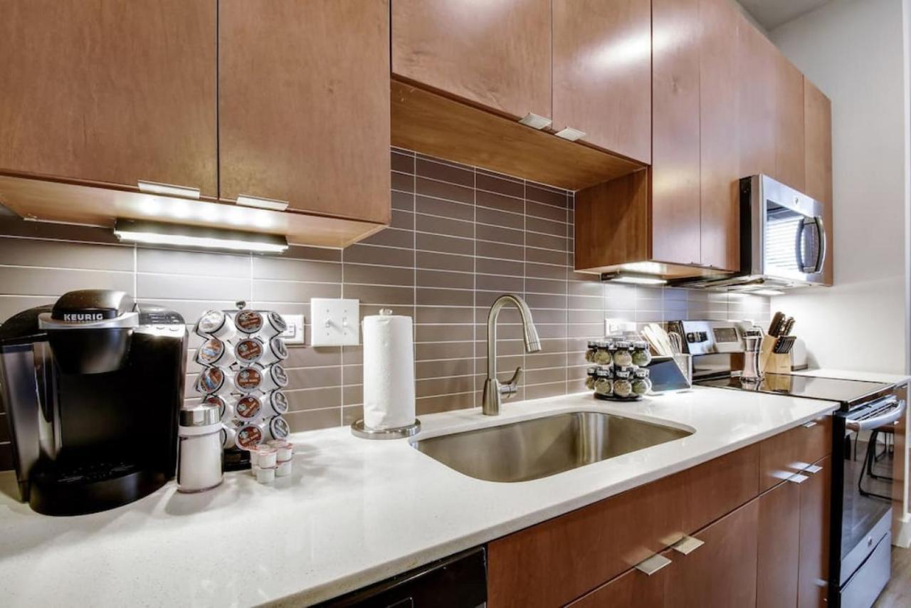 Style And Comfort Southtown Gym Pool Apartment
