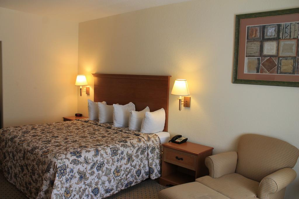 Days By Wyndham At Palo Alto 2*