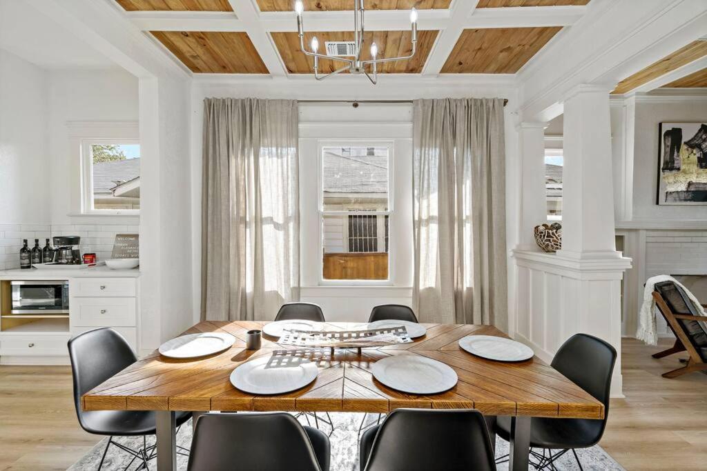 Urban Elegance Retreat San Antonio