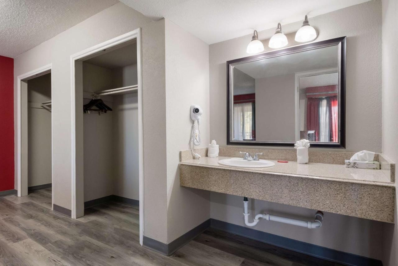 Hotel Surestay By Western North