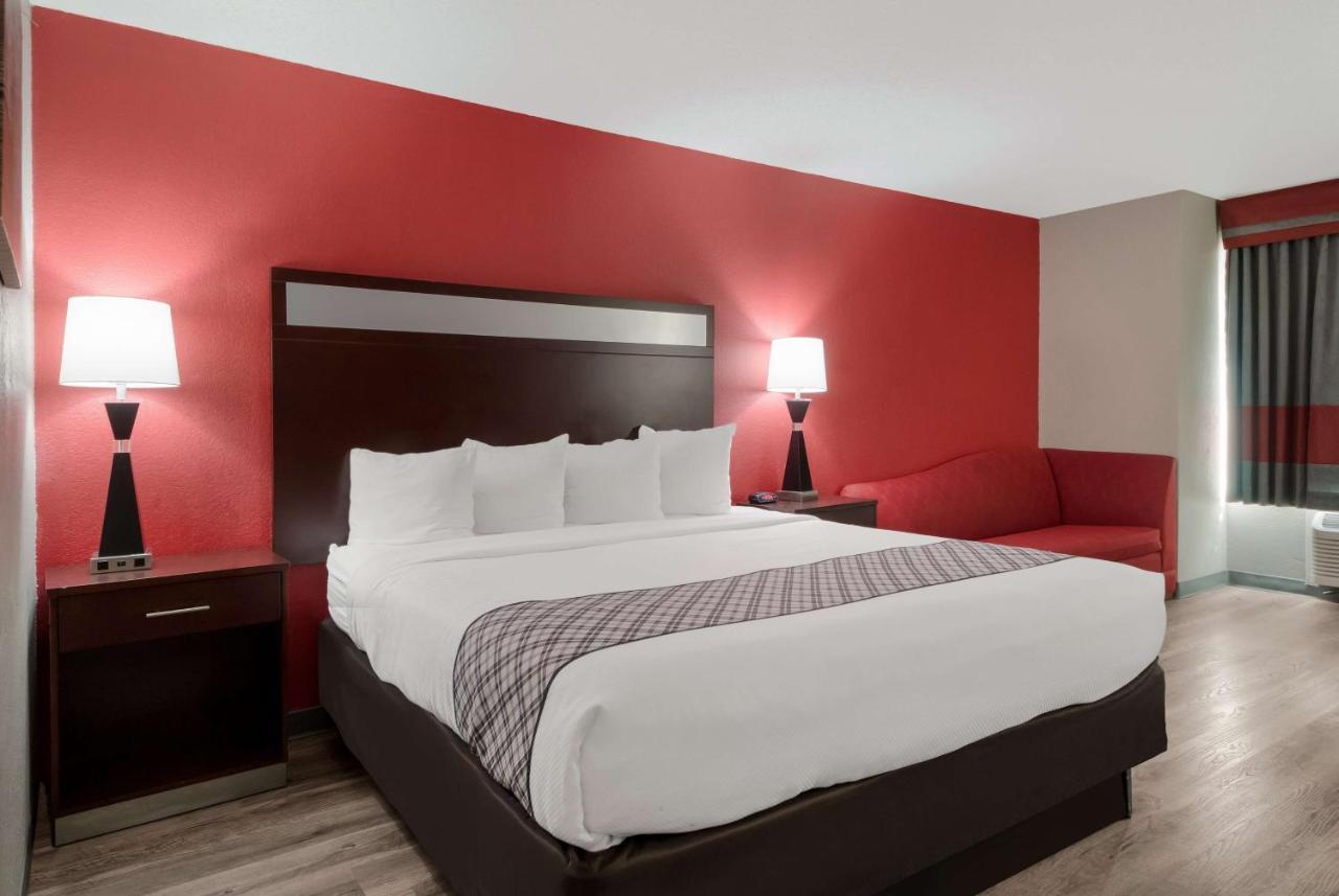 Surestay By Western North 3*
