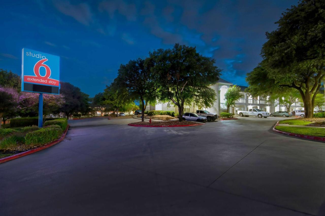 Hotel Studio 6-san Antonio, Tx - Six Flags San Antonio