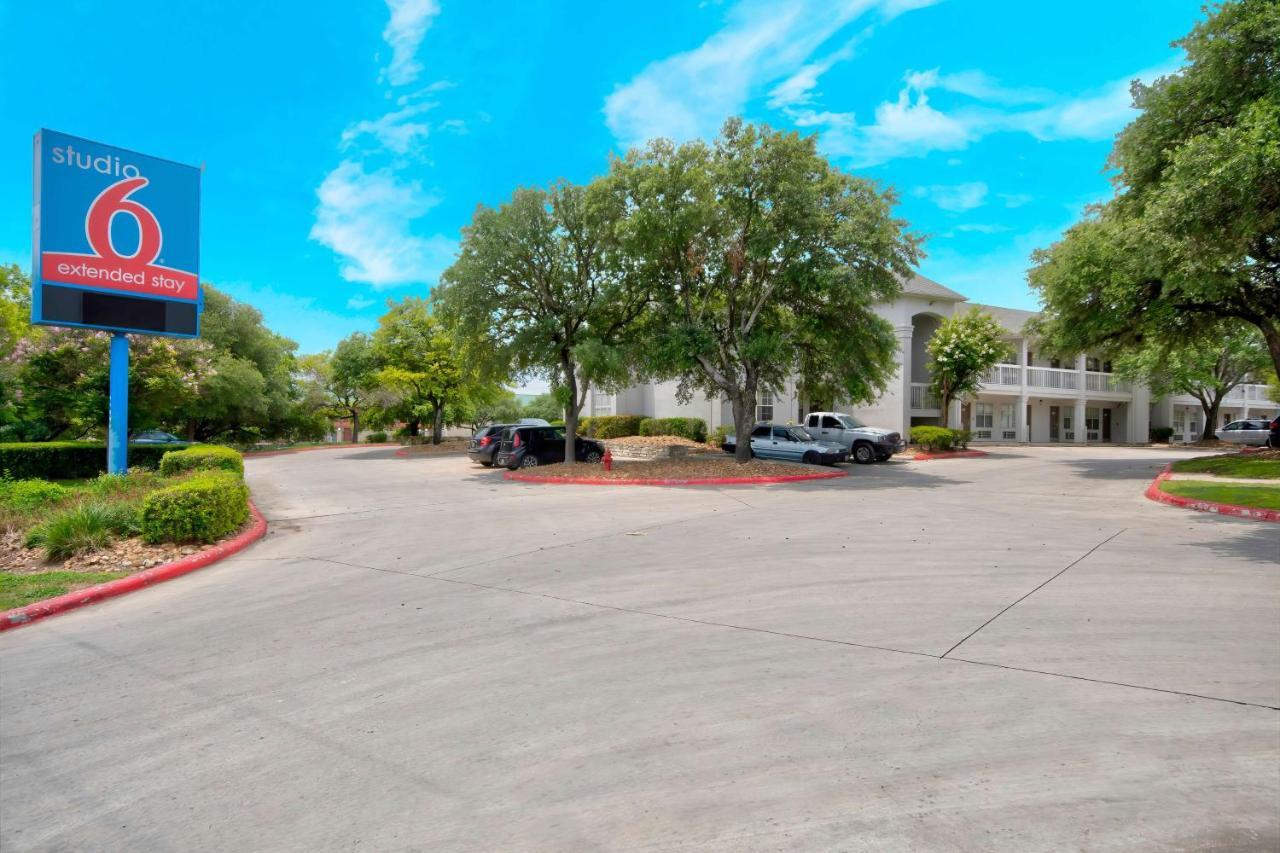 Studio 6-san Antonio, Tx - Six Flags Hotel