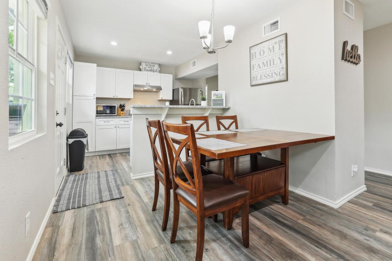 Spacious Retreat With Private Patio! Holiday home *
