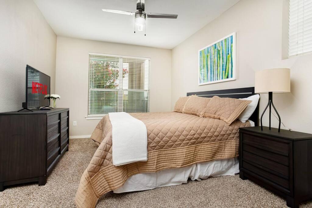 Private 2br Apt Downtown By Riverwalk * San Antonio