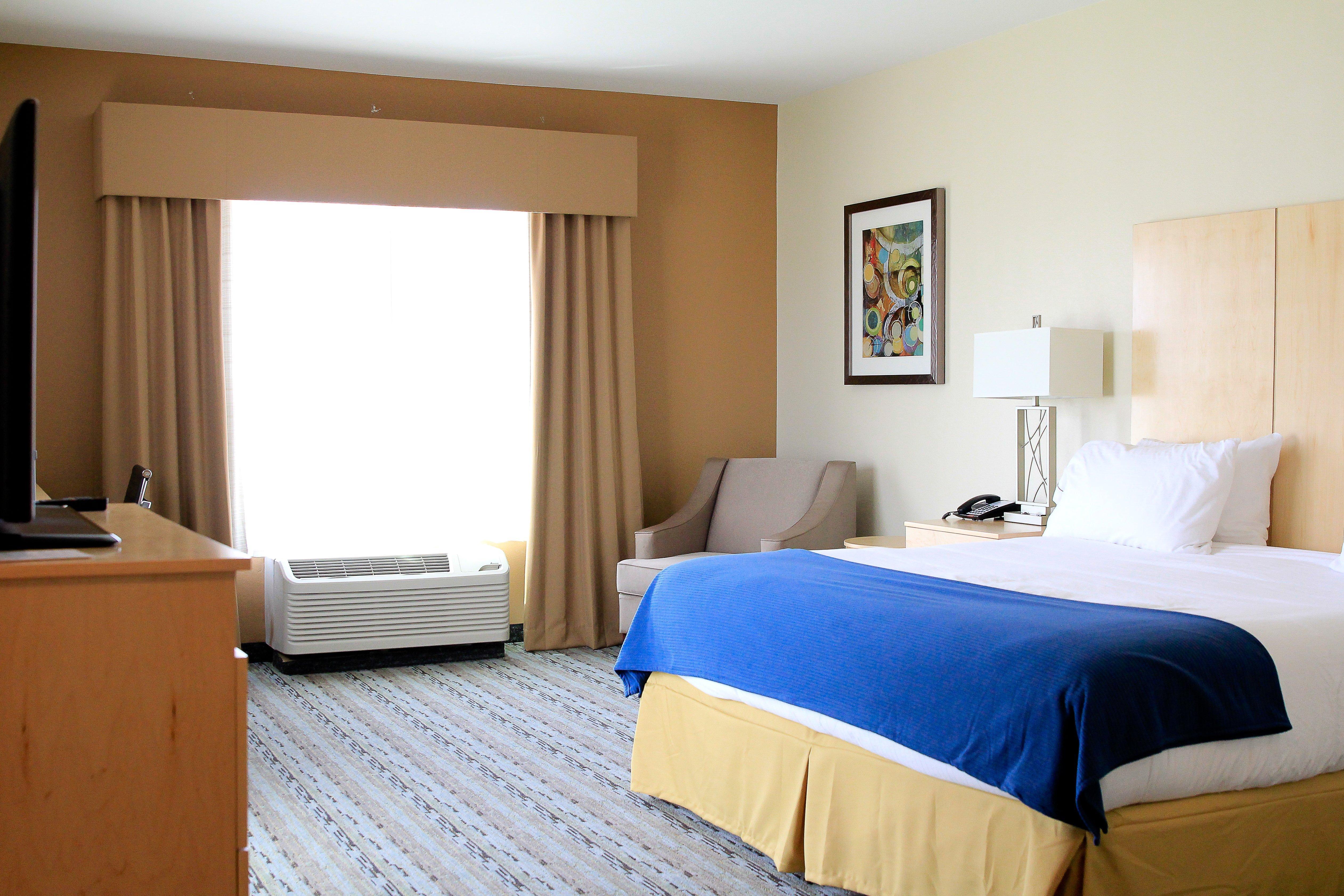 Express & Brooks Base By Ihg Hotel San Antonio