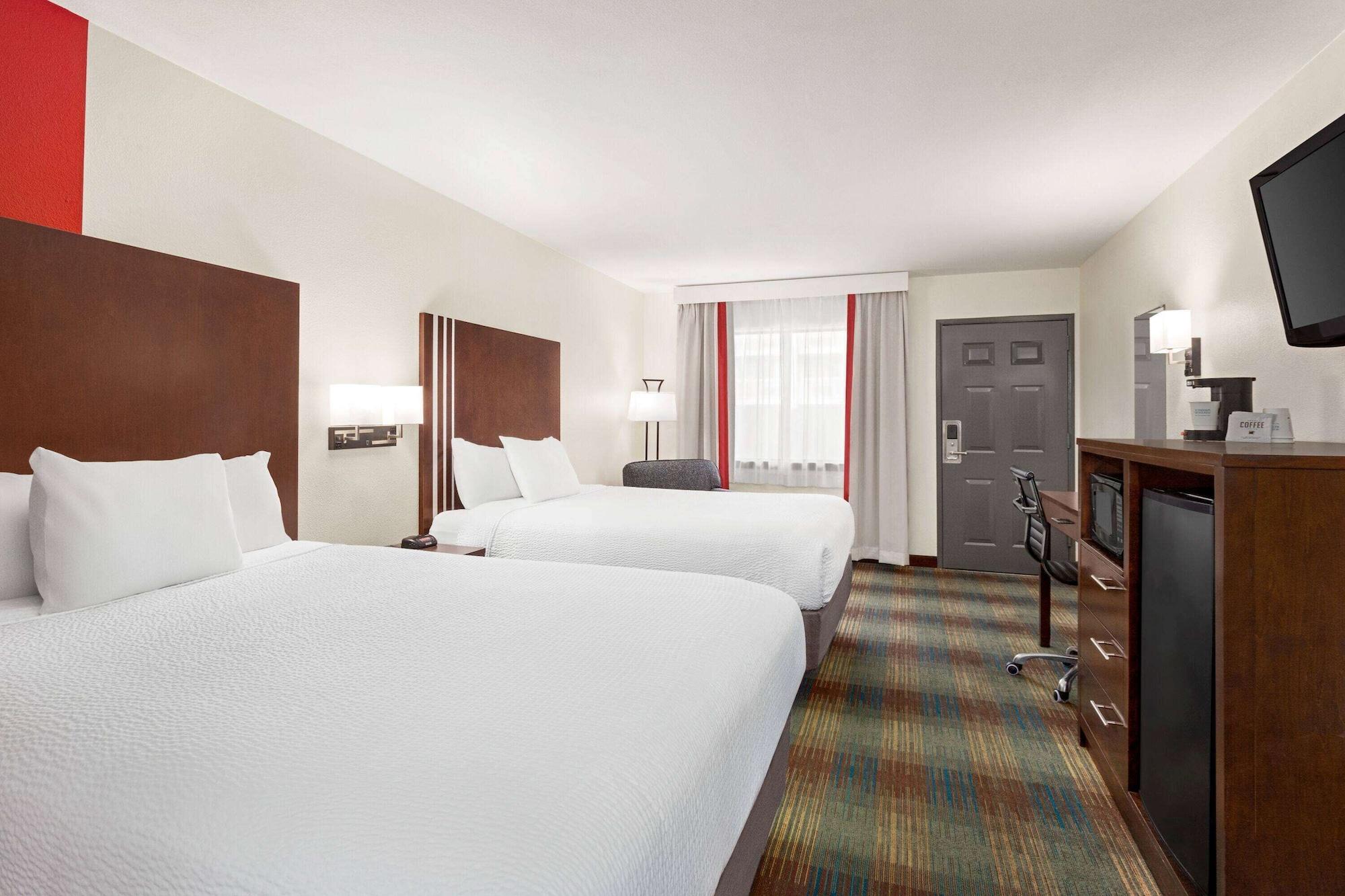 Hotel Ramada By Wyndham Near Seaworld - Lackland Afb