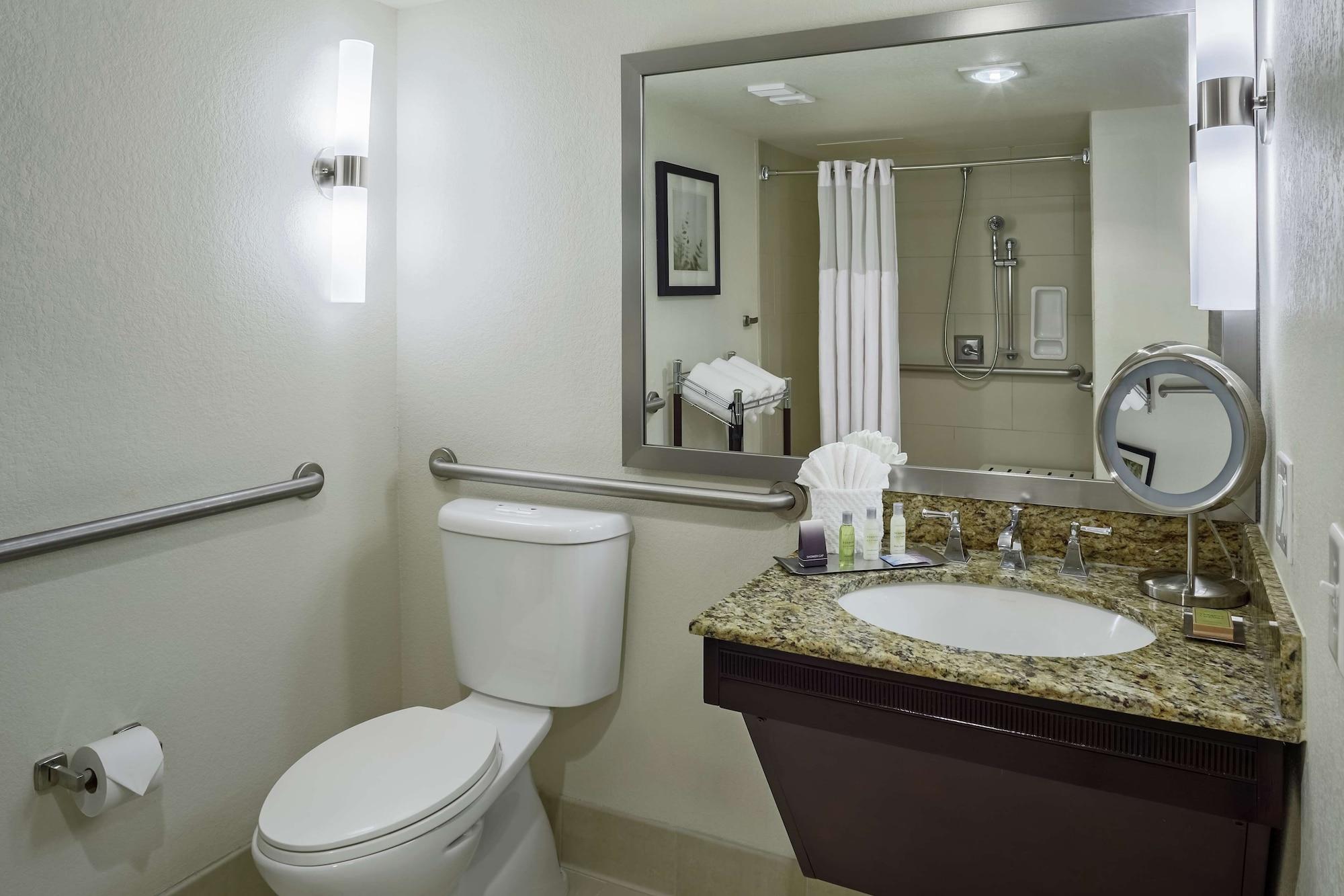 Doubletree By Hilton Downtown