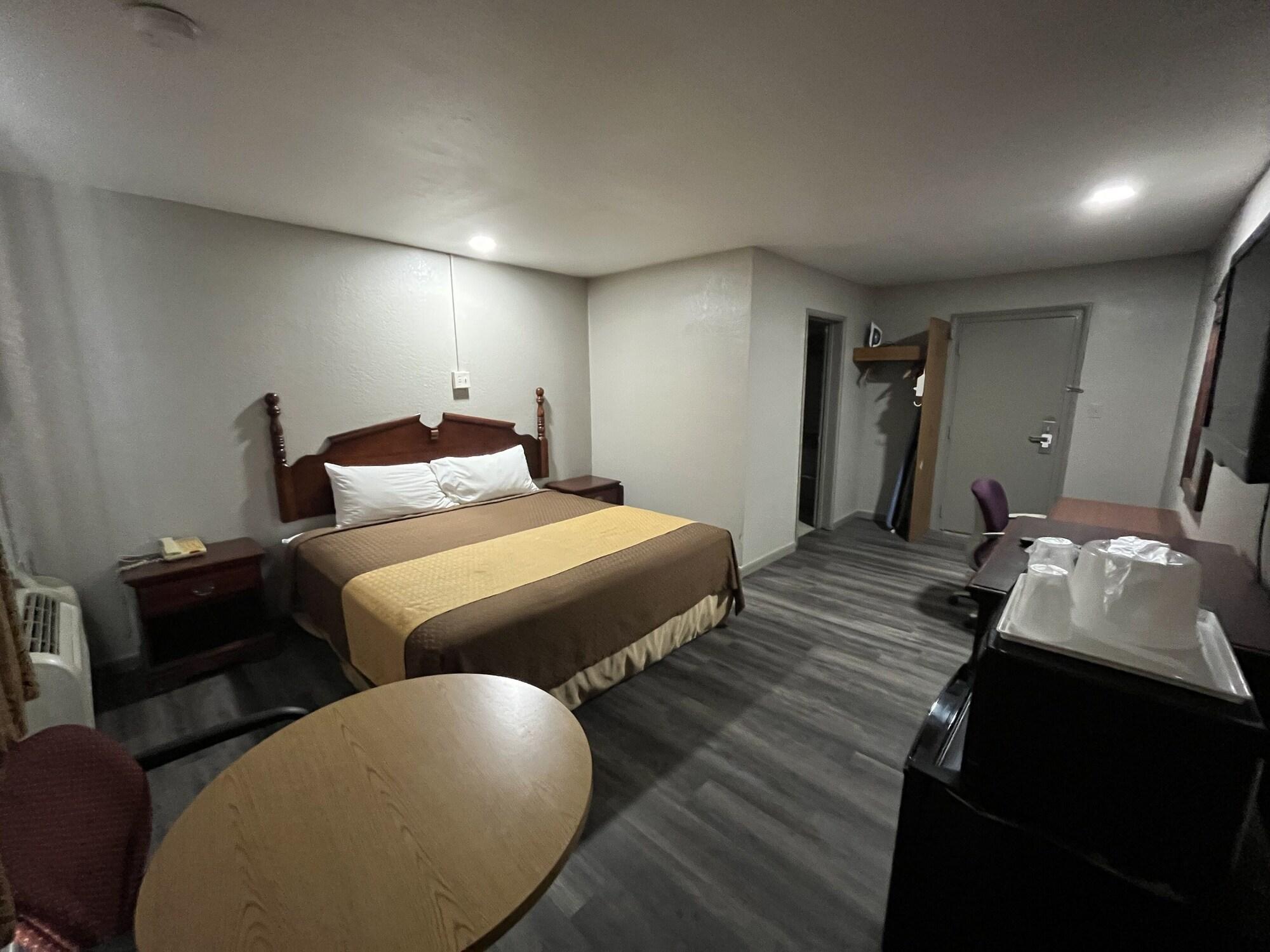 Motel Mid Towne & San Antonio