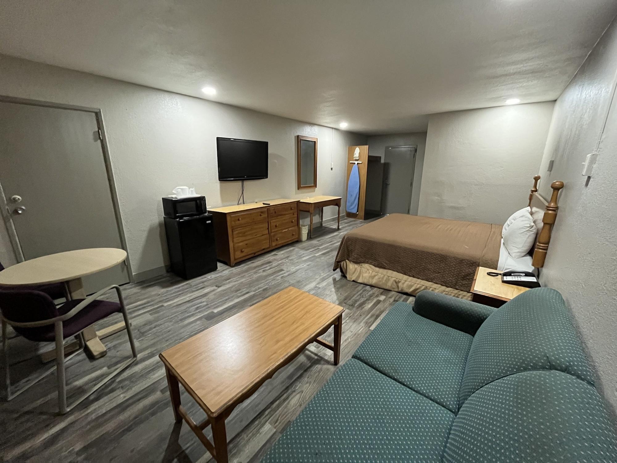 Mid Towne & Motel *