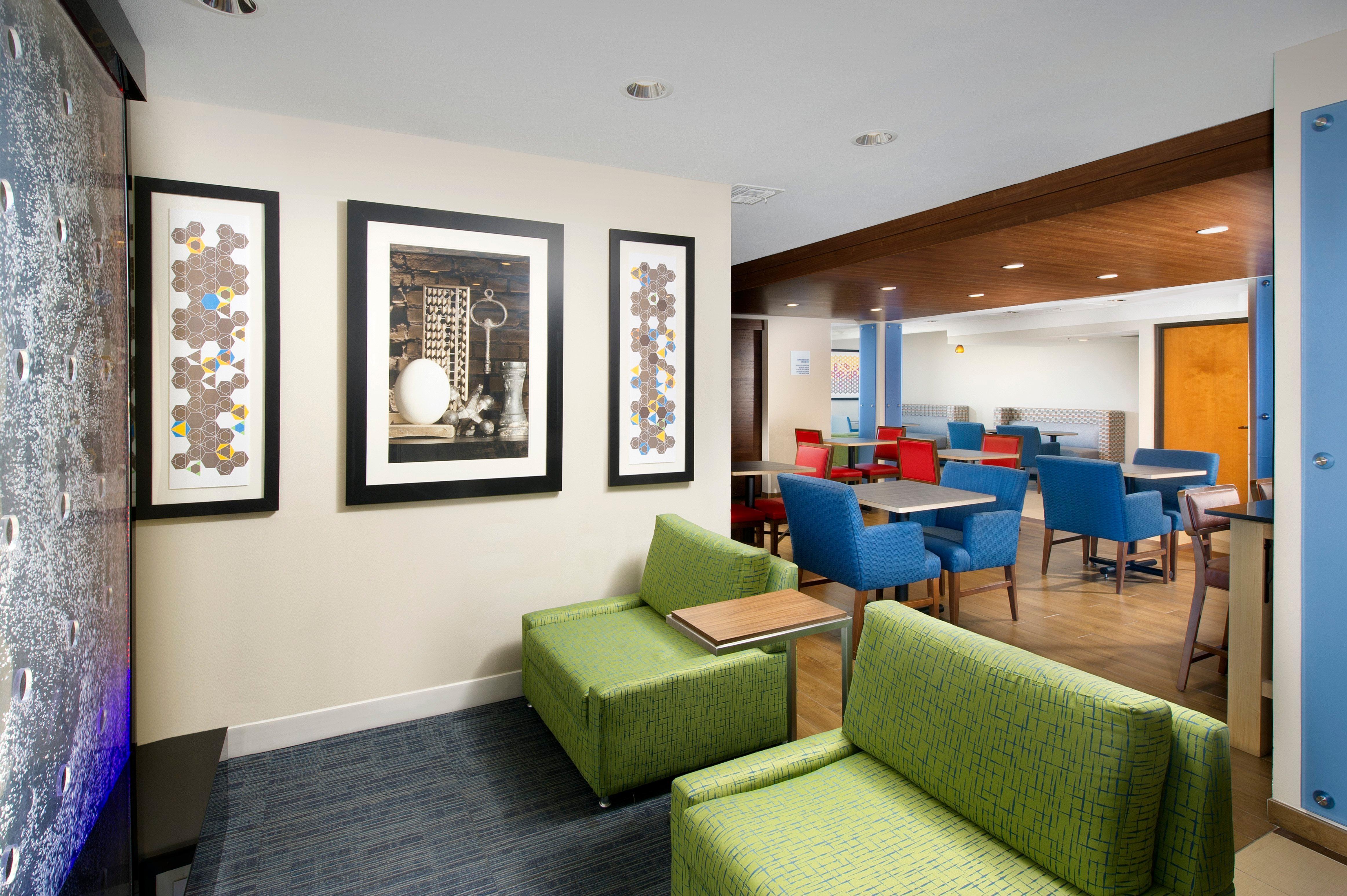Express & - Downtown Market Area By Ihg Hotel 3*
