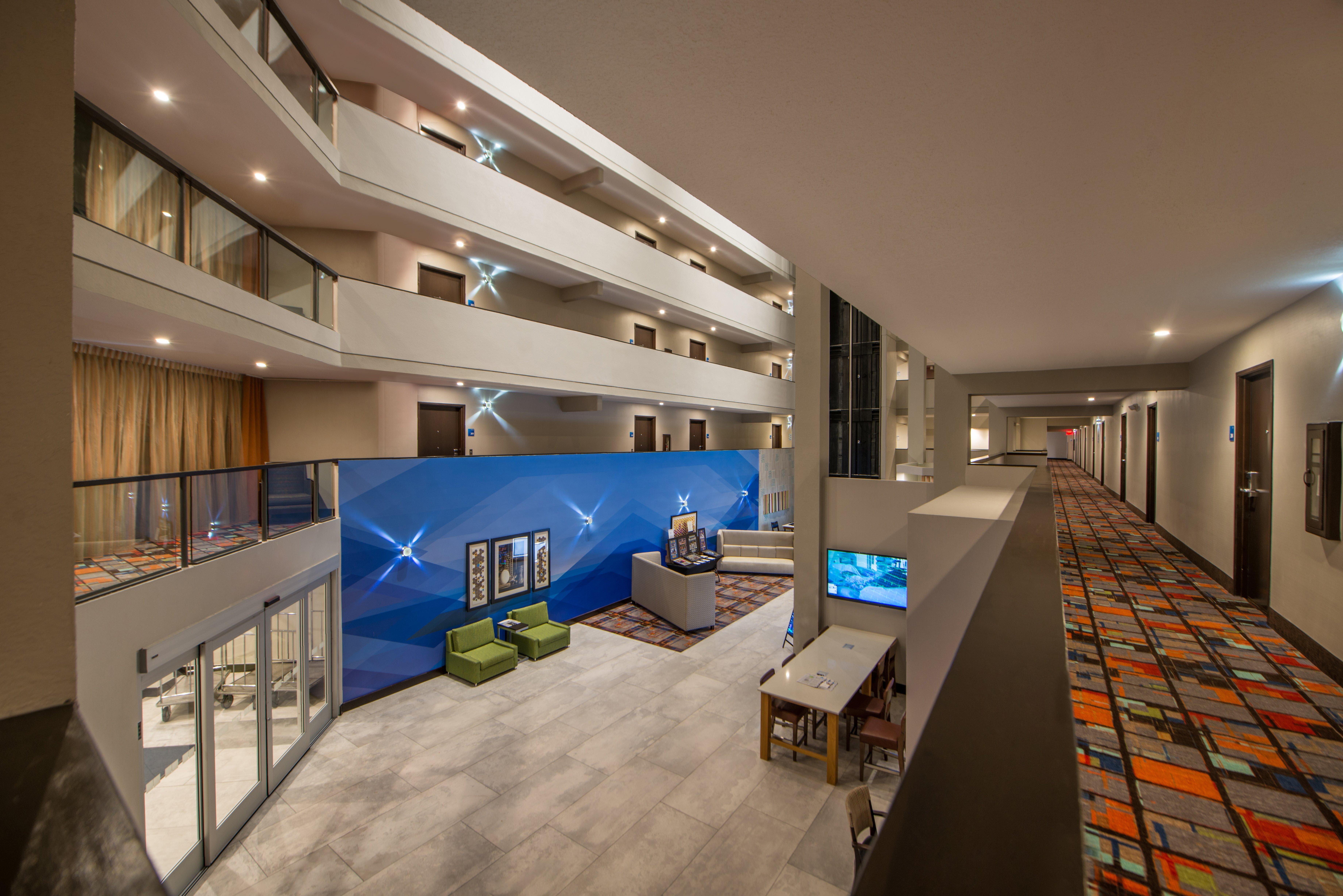 Express & Medical - Six Flags By Ihg Hotel 3*