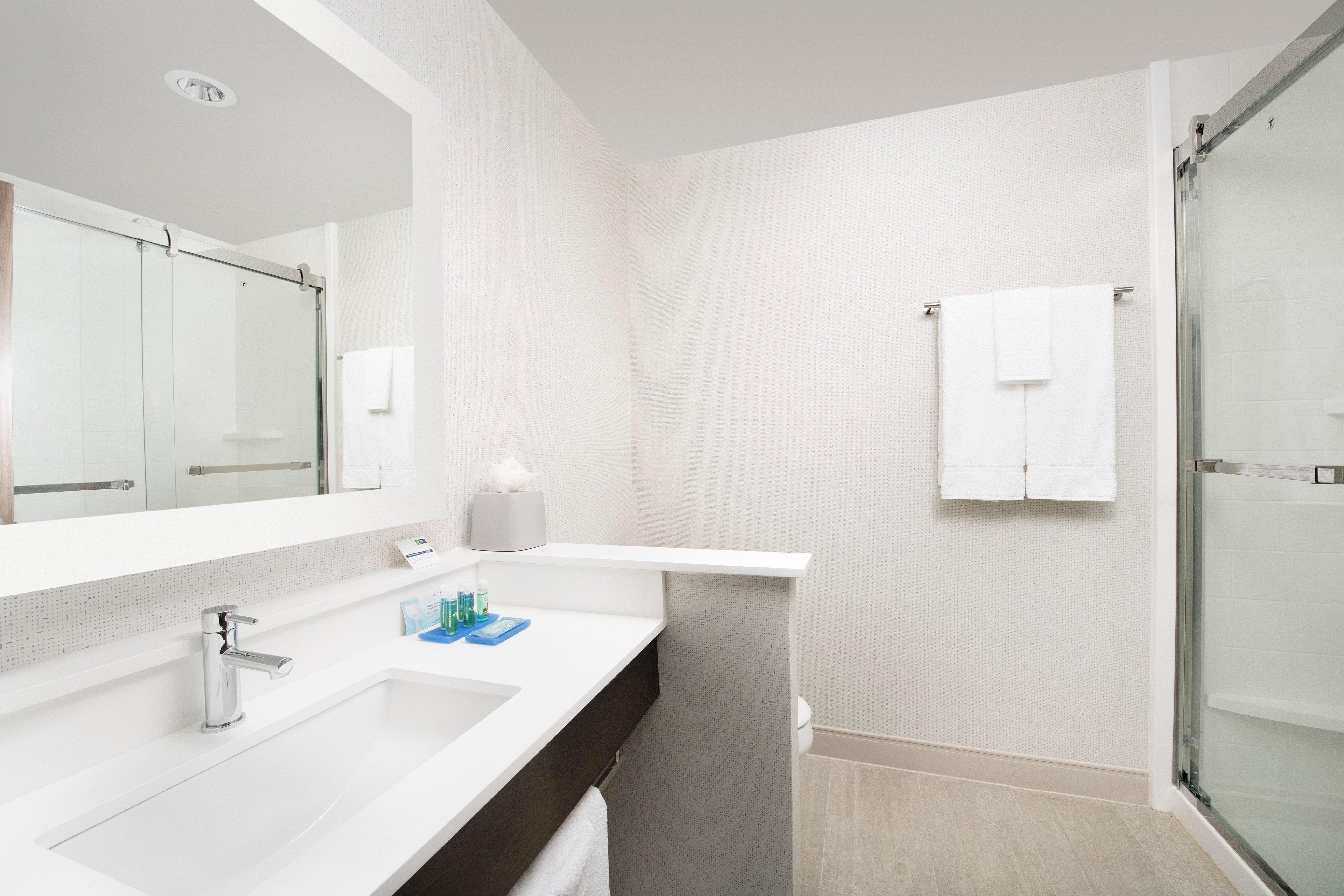Express & North-windcrest By Ihg Hotel 3*