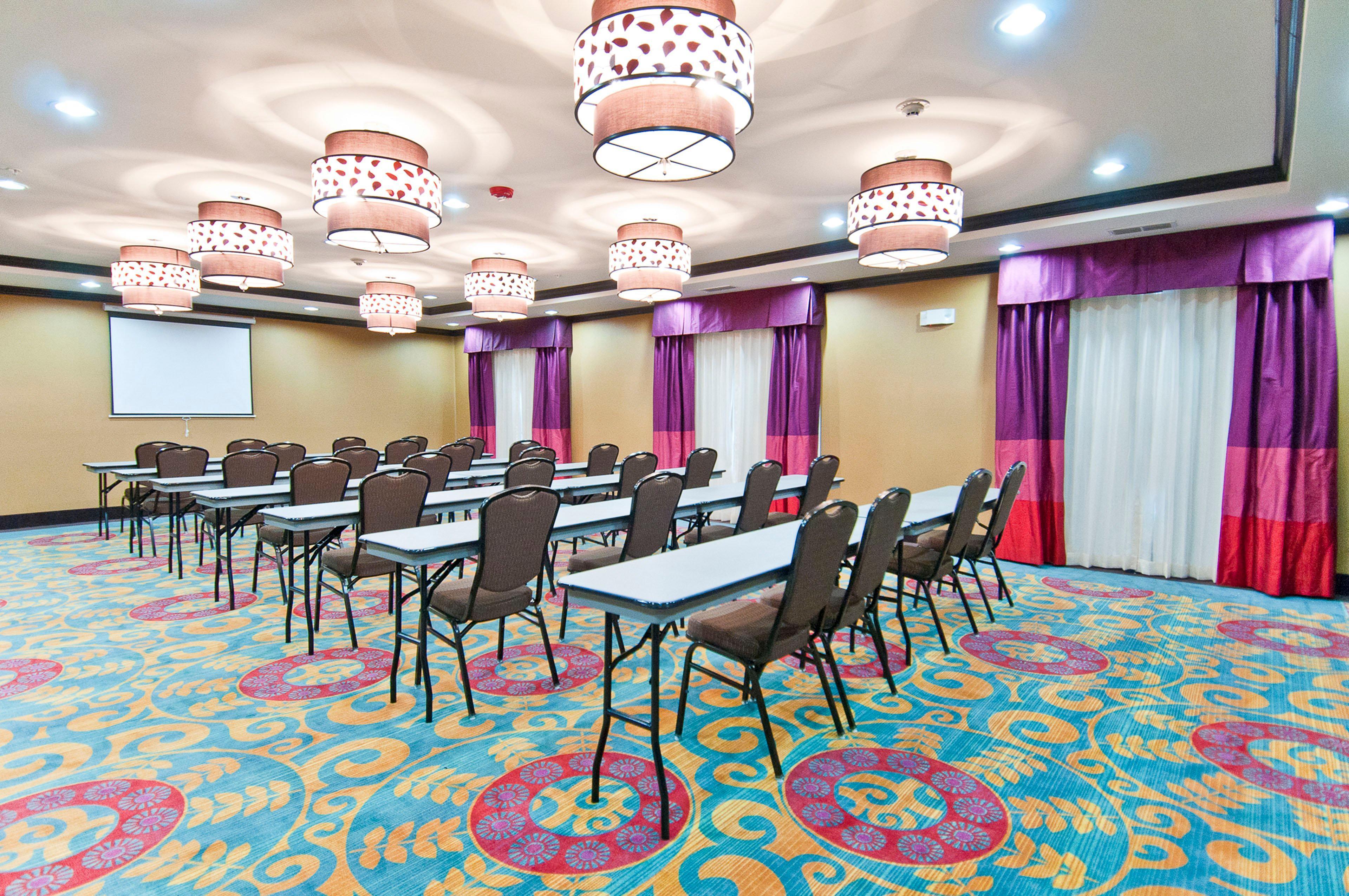 Express & Frost Bank Center By Ihg 2* San Antonio