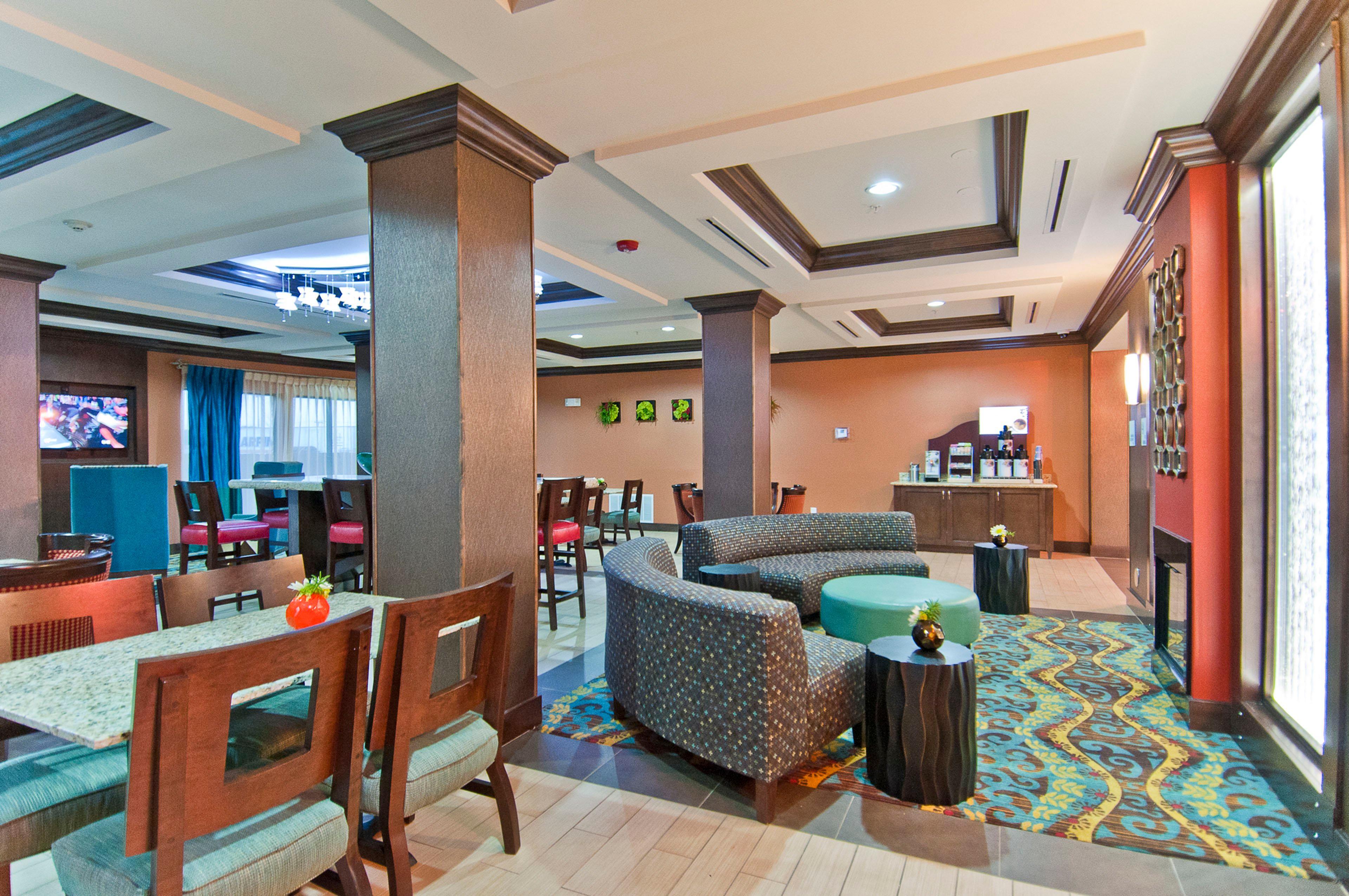Express & Frost Bank Center By Ihg Hotel 2*