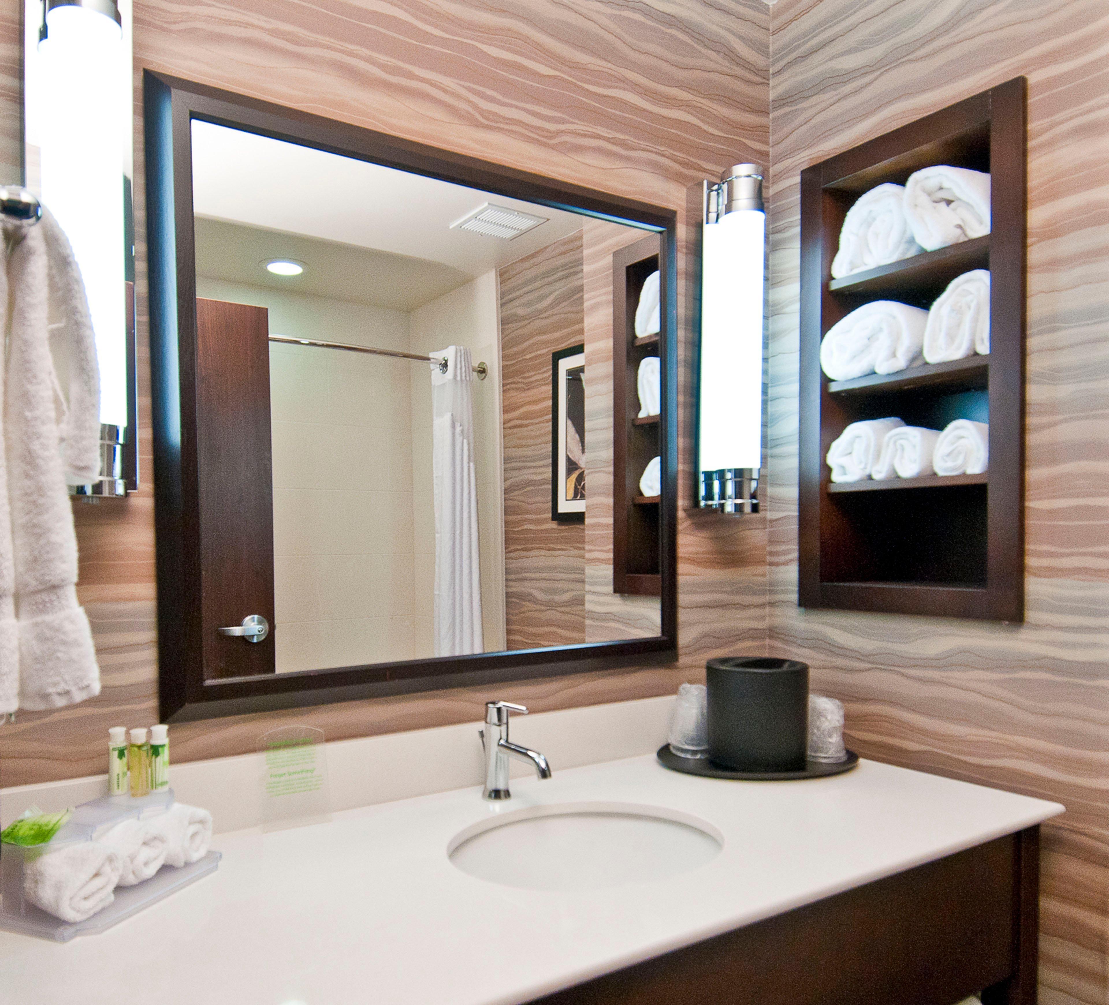 Express & Frost Bank Center By Ihg San Antonio