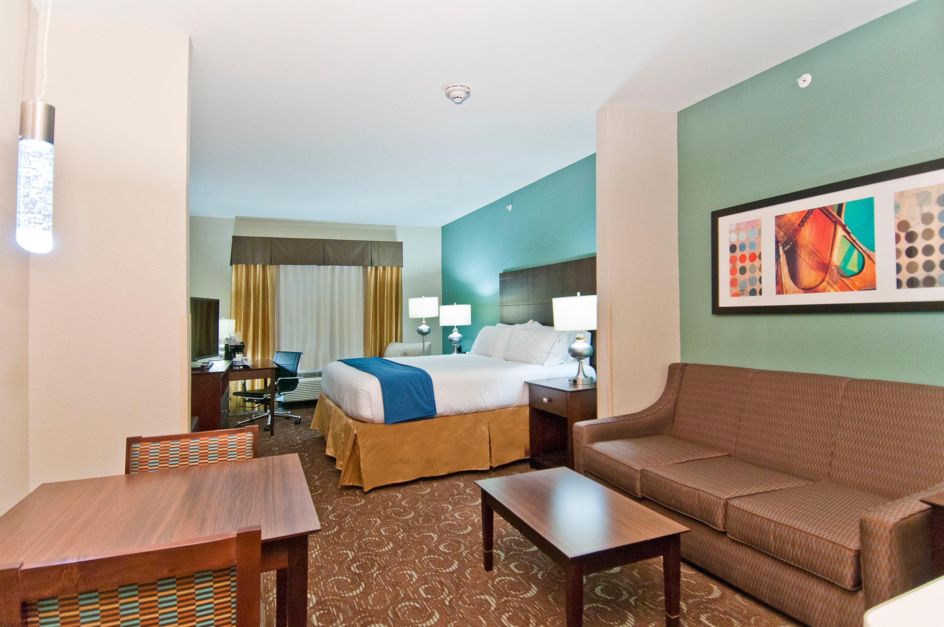Express & Frost Bank Center By Ihg
