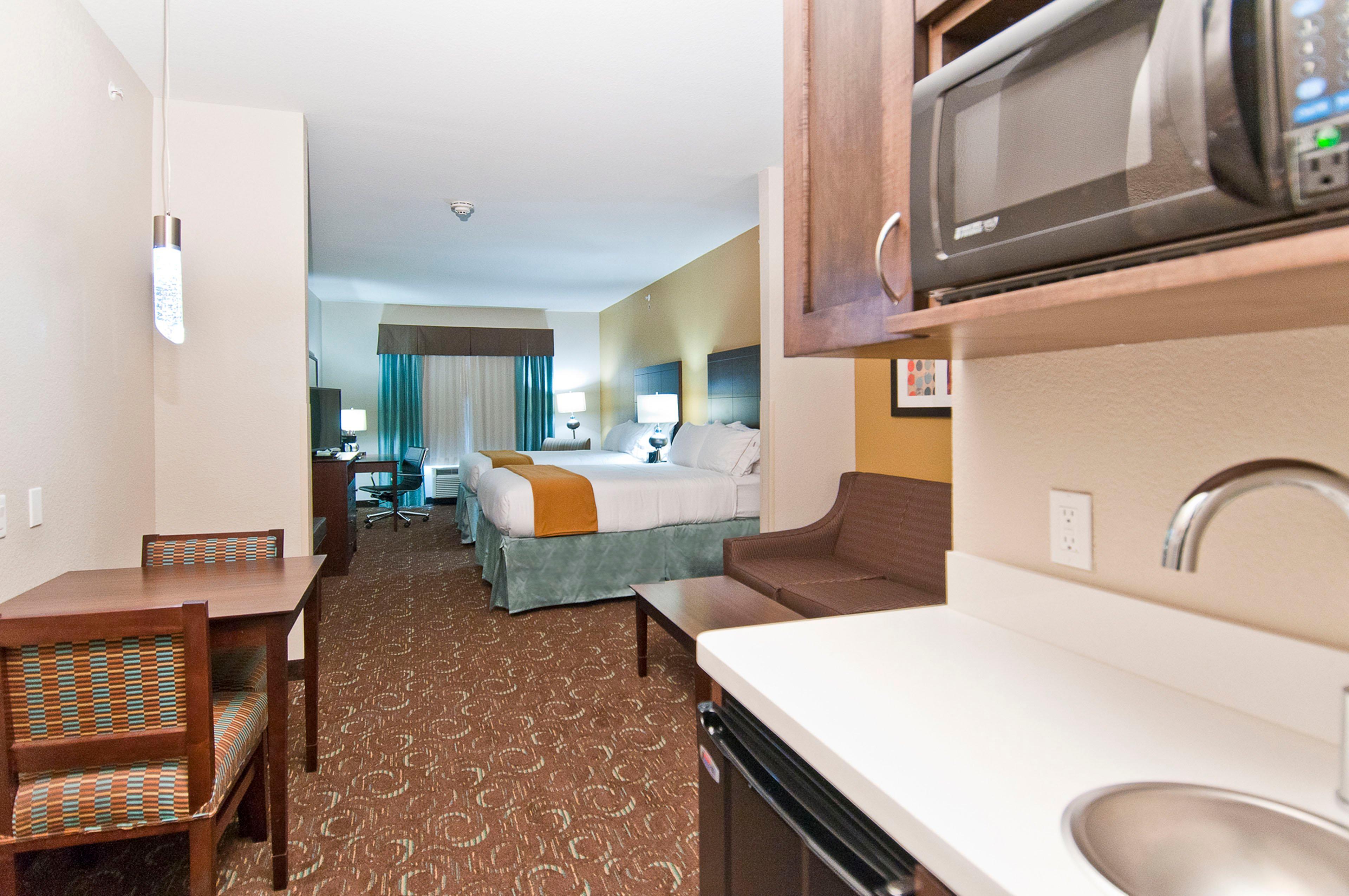 Express & Frost Bank Center By Ihg Hotel